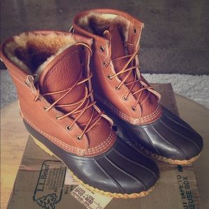 Like New L.L.Bean Shearling Lined Bean Duck Boots